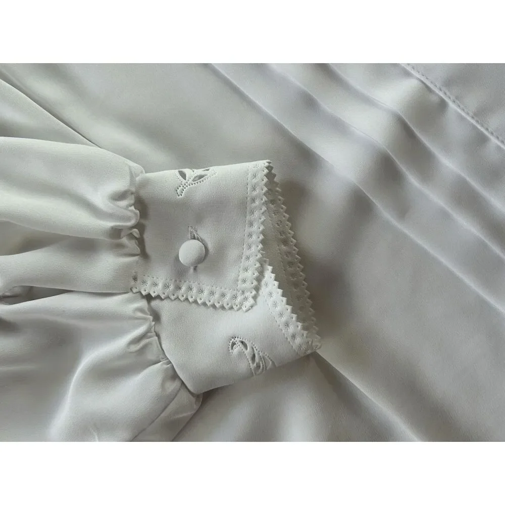 Yves St. Clair Pleated White Long Sleeve Collared Blouse, Size 14, Button Down - Picture 5 of 10